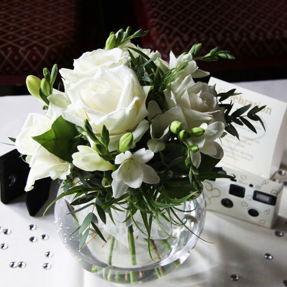 Table arrangements and centrepieces